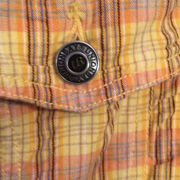 Vest - Picture 4 of 4